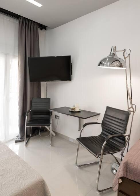 Modern Office Apartment.Wifi,2A/C,Luxury Fur/Tures Thessaloníki Eksteriør billede
